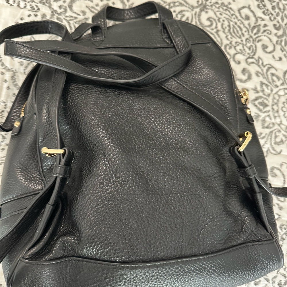 Michael Kors Black Leather Backpack with Gold Accents never used - Picture 4 of 4